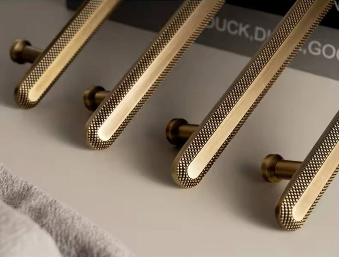 Modern Bronze Cabinet Handles Kitchen Knob Pull Wardrobe Furniture Handle for Cabinet Living Room Home Office Bedroom Antique Brass Pull