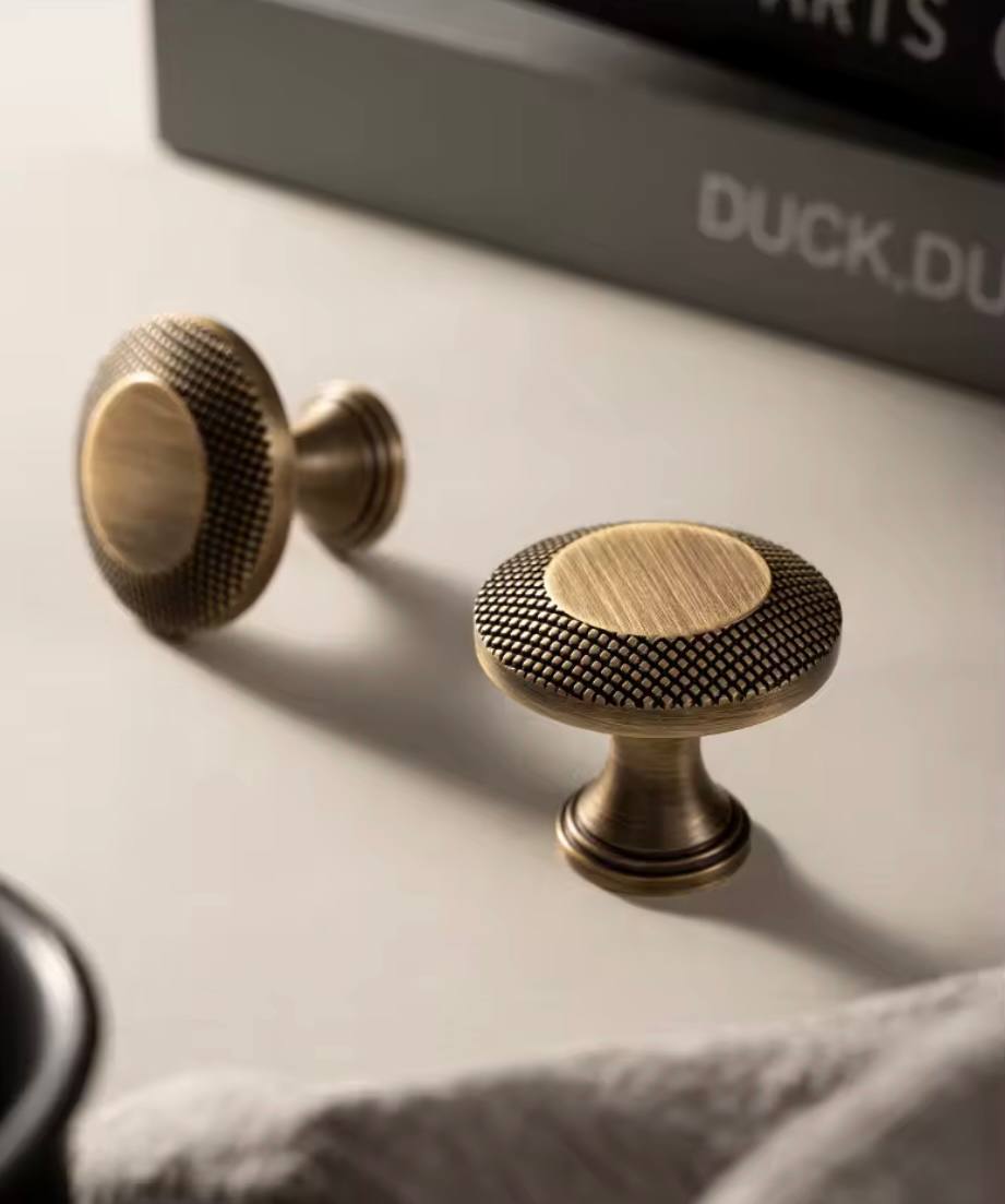 Modern Bronze Cabinet Handles Kitchen Knob  Pull Wardrobe Furniture Handle for Cabinet Living Room Home Office Bedroom Antique Brass Pull
